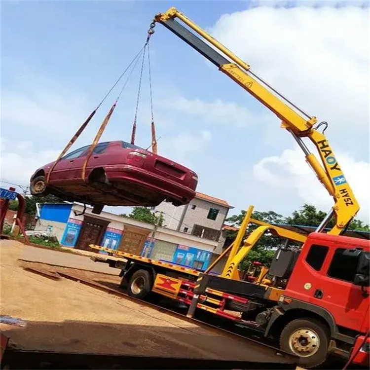 宁津吊车吊汽车的正确方法